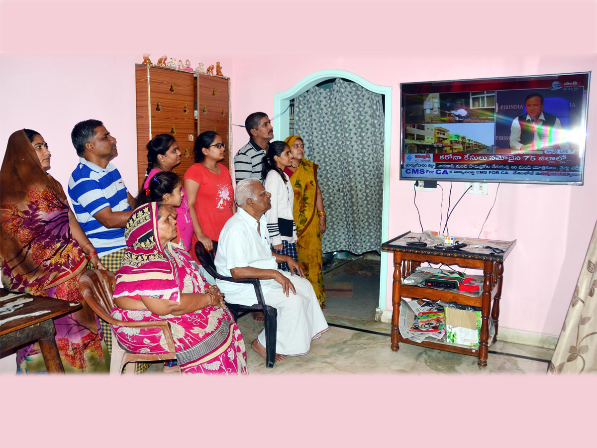 Best photos of the week march 29 to 05,2020 April - Sakshi19
