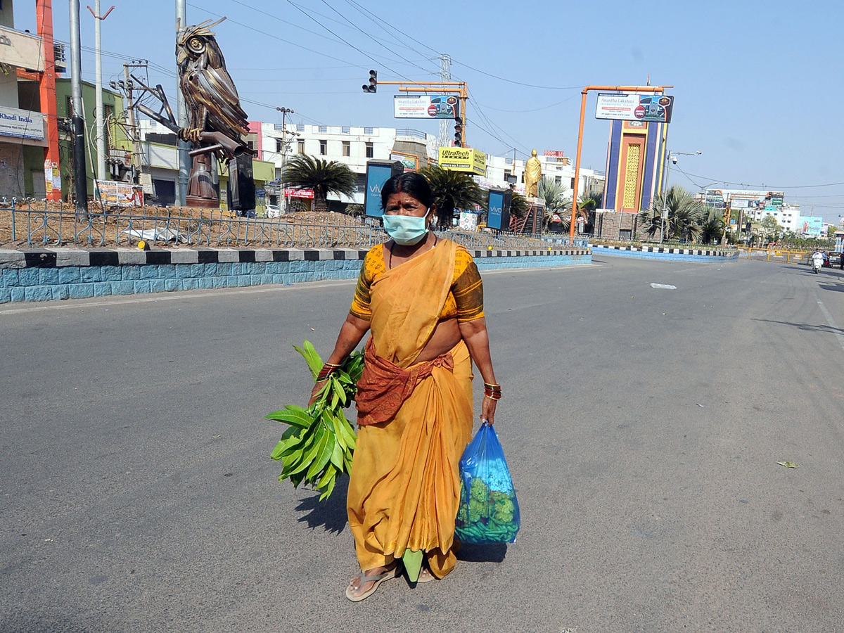Best photos of the week march 29 to 05,2020 April - Sakshi2