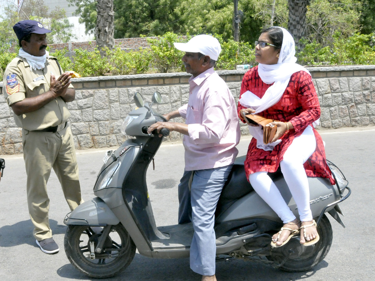 Best photos of the week march 29 to 05,2020 April - Sakshi36