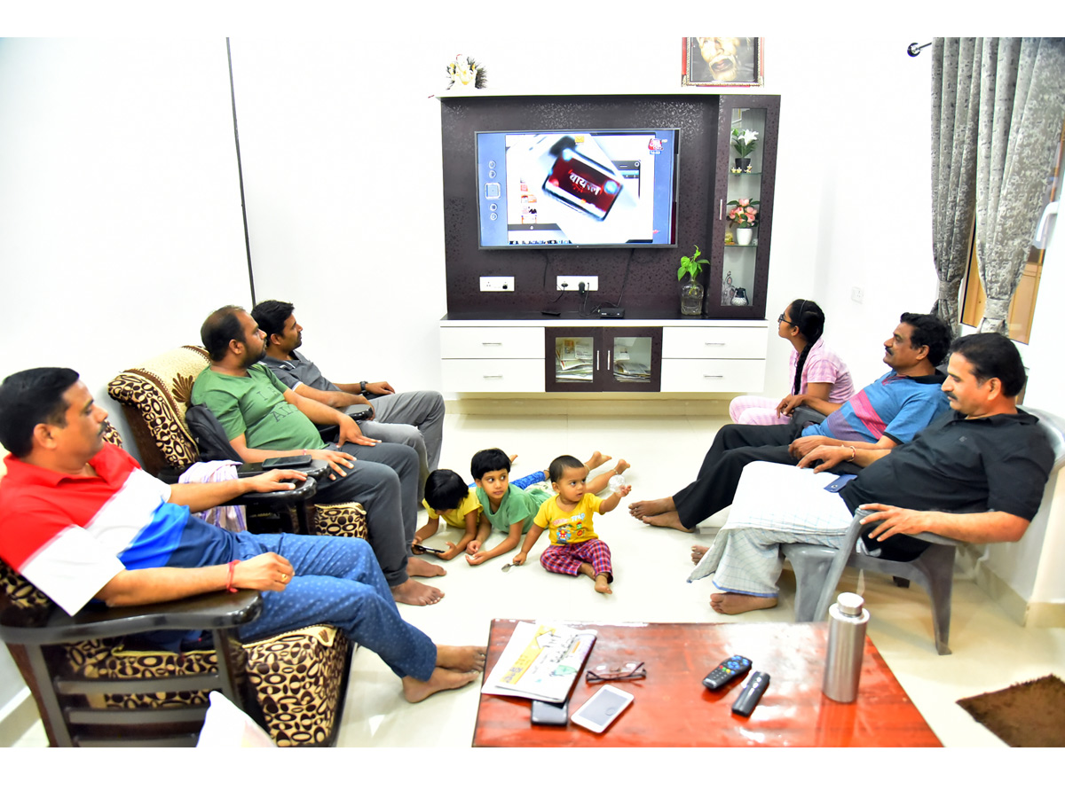 Best photos of the week march 29 to 05,2020 April - Sakshi40