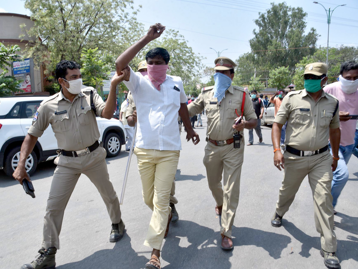 Best photos of the week march 29 to 05,2020 April - Sakshi44