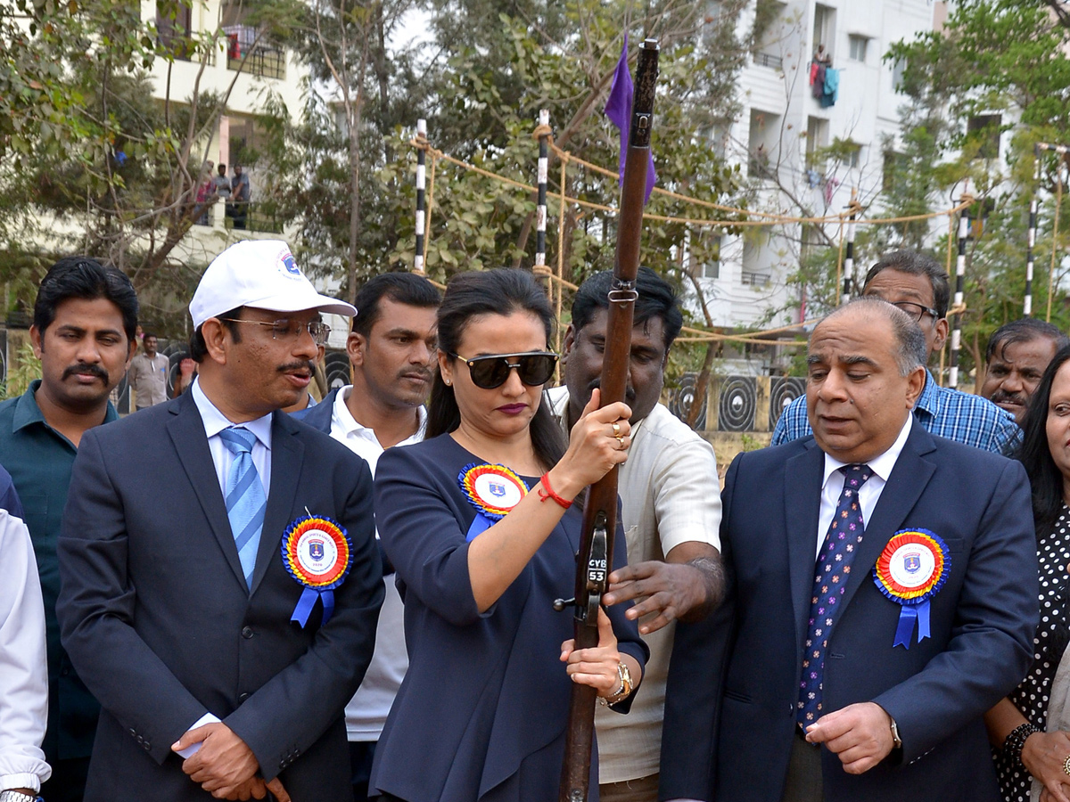 Tug of War Team Winner Of the Principal Secretary Team - Sakshi6