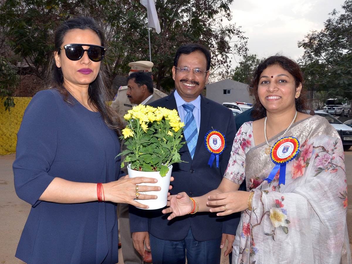 Tug of War Team Winner Of the Principal Secretary Team - Sakshi13