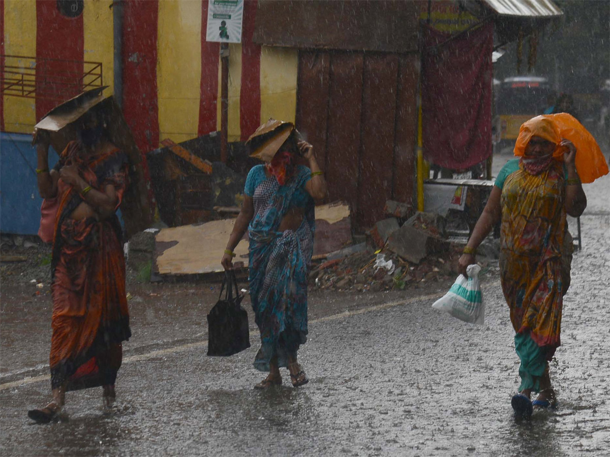 Heavy Rain in Hyderabad Photo Gallery - Sakshi4