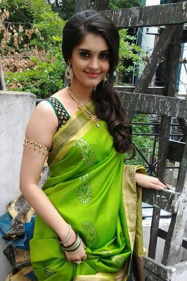 Actress Surabhi Exclusive Photo Gallery - Sakshi49