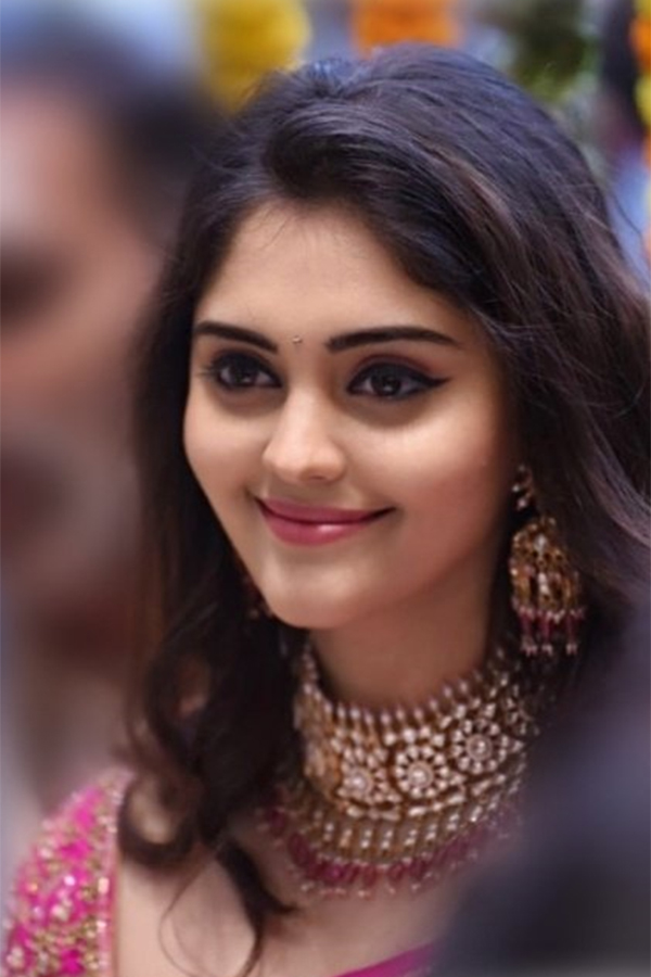 Actress Surabhi Exclusive Photo Gallery - Sakshi6