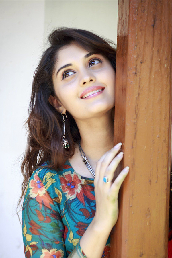 Actress Surabhi Exclusive Photo Gallery - Sakshi55