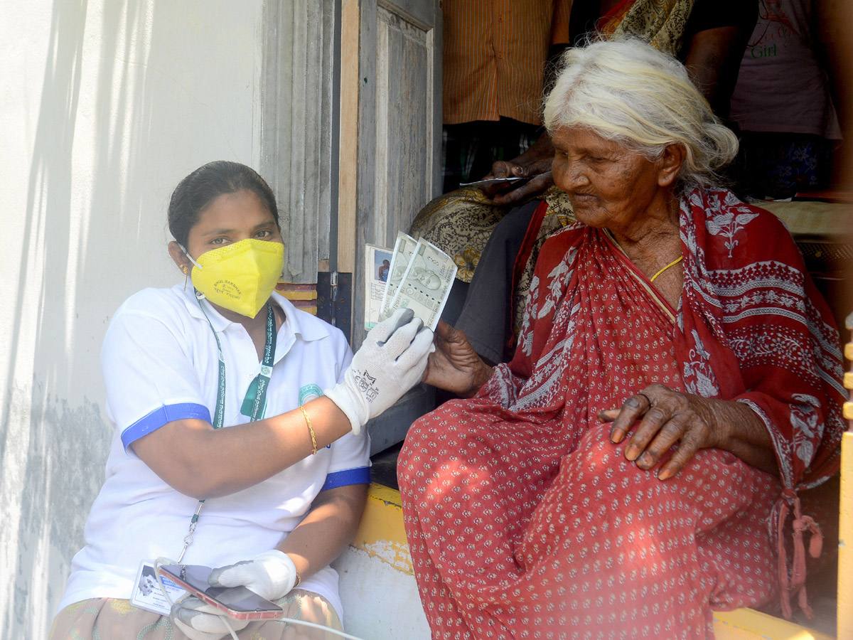 Best photos of the week April 12 to 19,2020 - Sakshi18