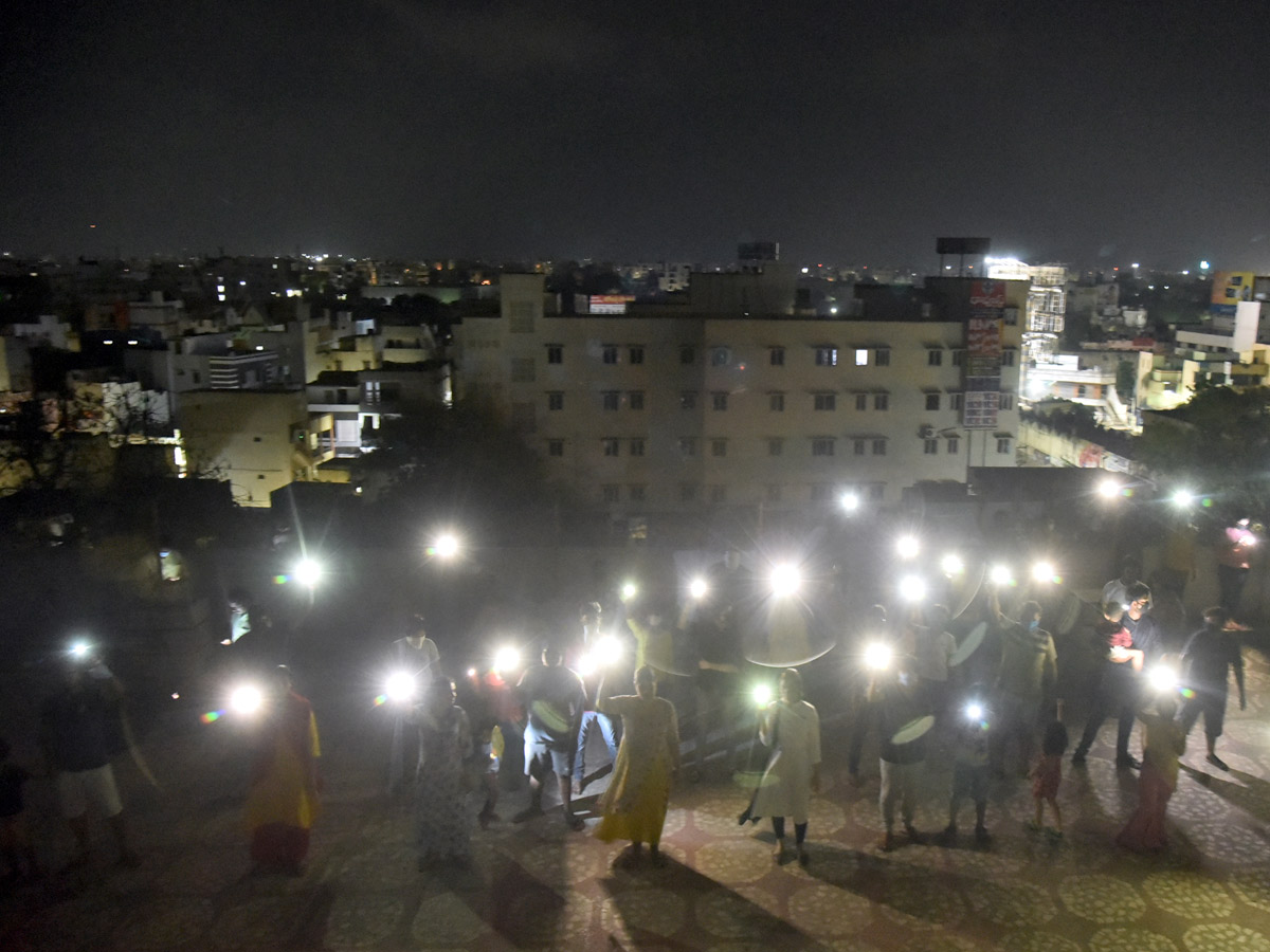 Best photos of the week April 12 to 19,2020 - Sakshi5