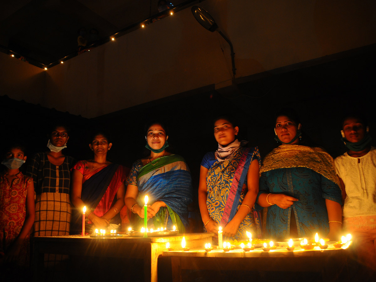 Best photos of the week April 12 to 19,2020 - Sakshi39