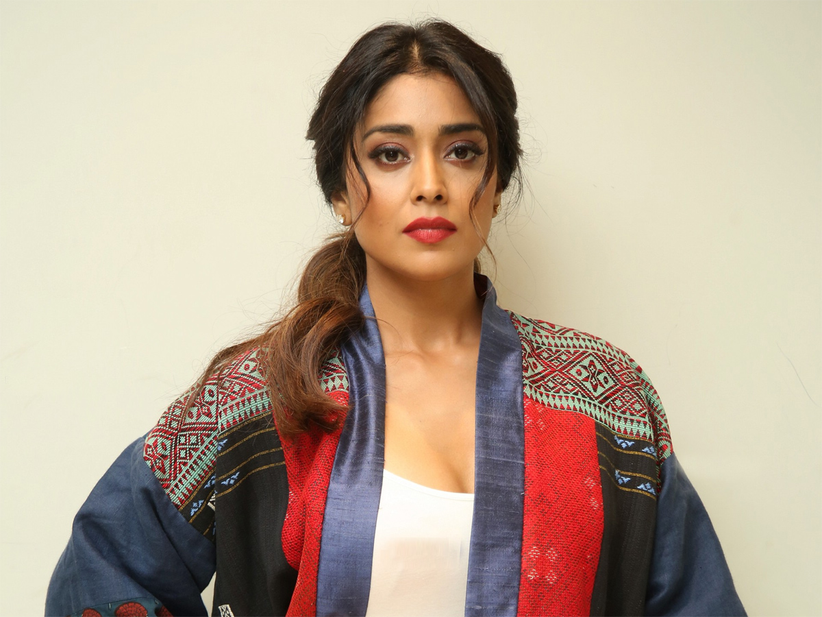 Shriya Saran Photo Gallery - Sakshi9
