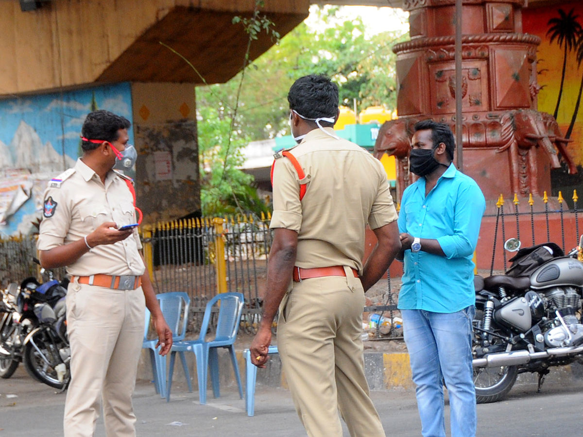 Lockdown in Andhra pradesh Photo Gallery - Sakshi36