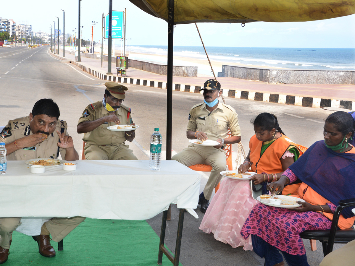 Lockdown in Andhra pradesh Photo Gallery - Sakshi49
