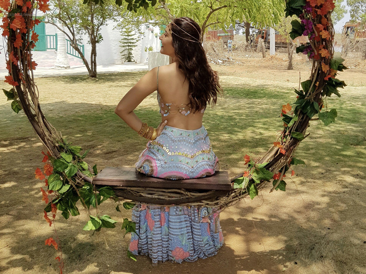 Rashi Khanna photo gallery - Sakshi9