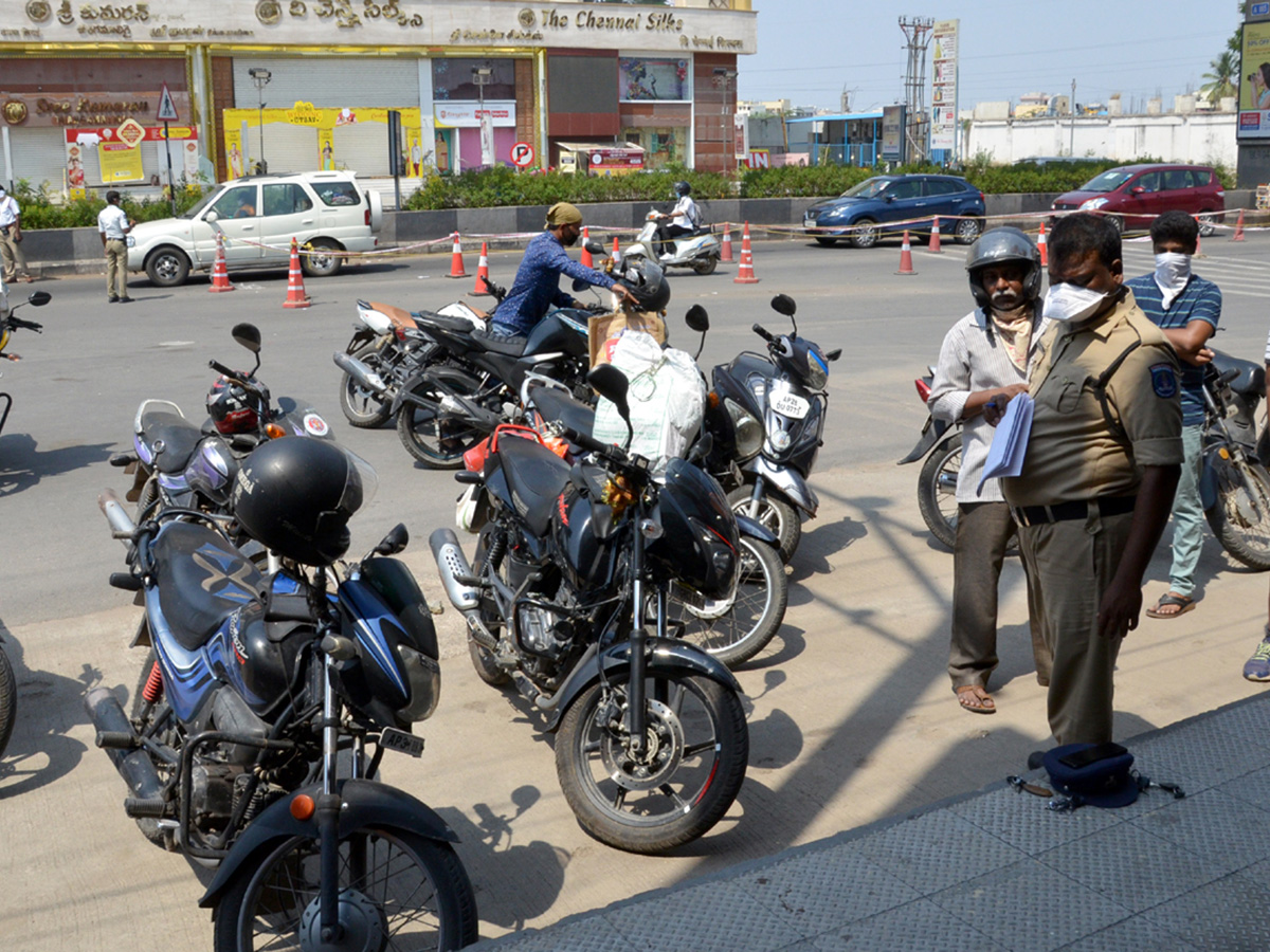 Lockdown in Hyderabad City Photo Gallery - Sakshi2