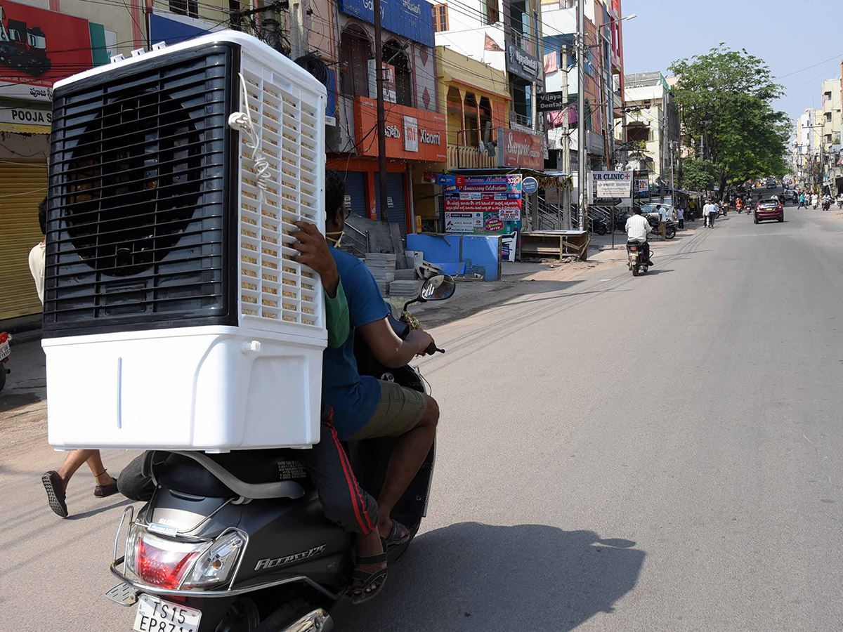 Lockdown in Hyderabad City Photo Gallery - Sakshi27