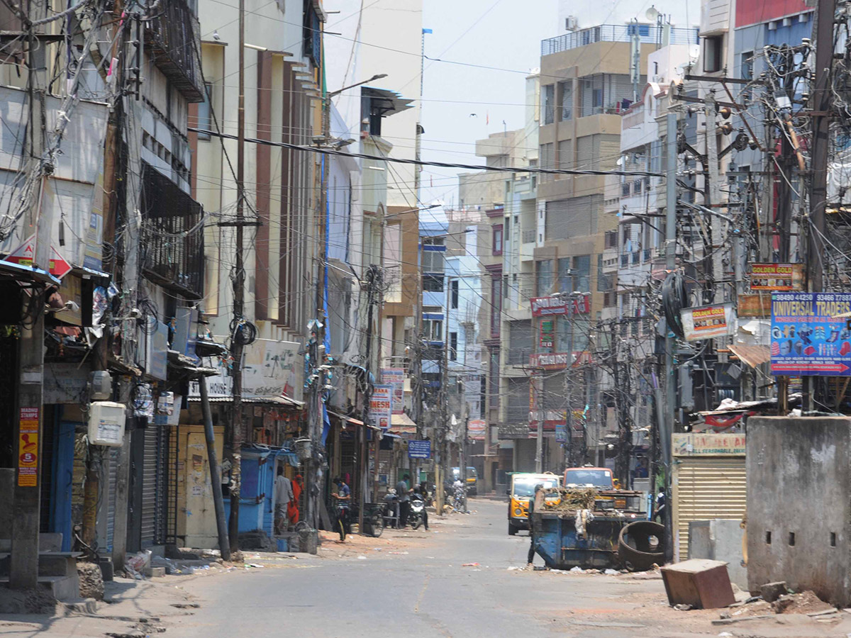 Lockdown in Hyderabad City Photo Gallery - Sakshi51