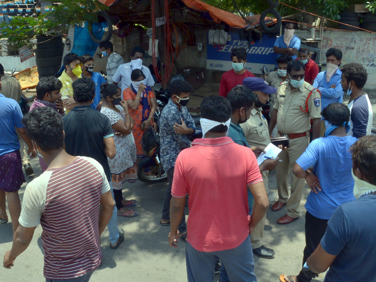 Lockdown in Hyderabad City Photo Gallery - Sakshi7