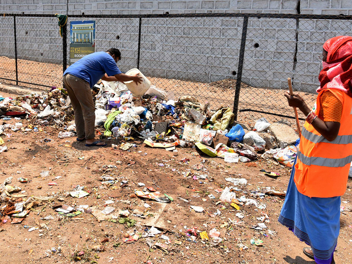 Lockdown in Hyderabad City Photo Gallery - Sakshi59