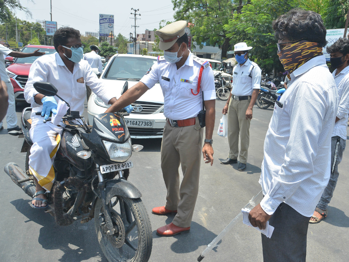 Lockdown in Andhra pradesh Photo Gallery - Sakshi1