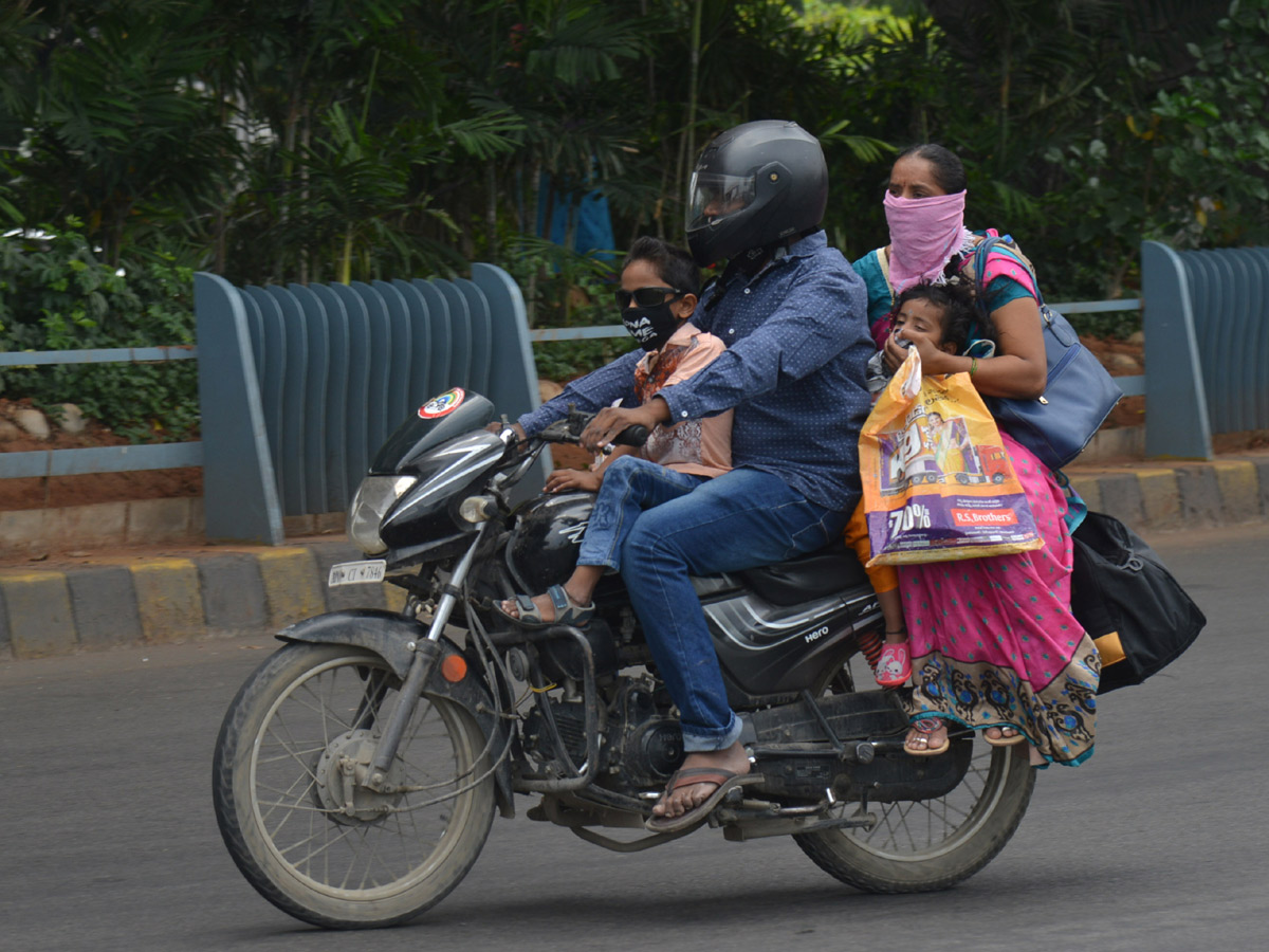 Lockdown in Hyderabad City Photo Gallery - Sakshi30