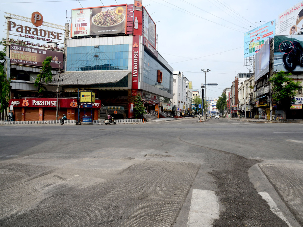 Lockdown in Hyderabad City Photo Gallery - Sakshi36