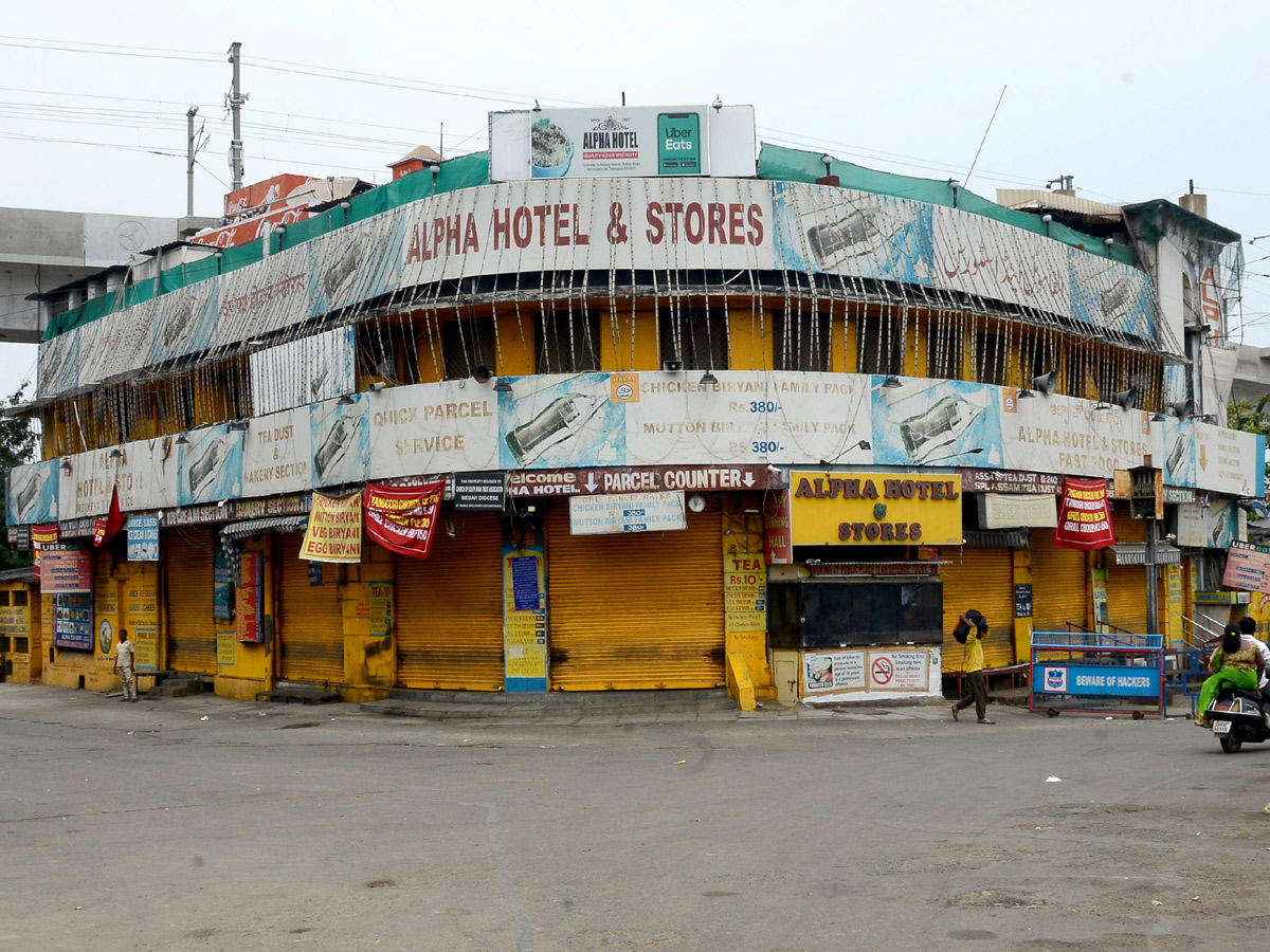 Lockdown in Hyderabad City Photo Gallery - Sakshi37
