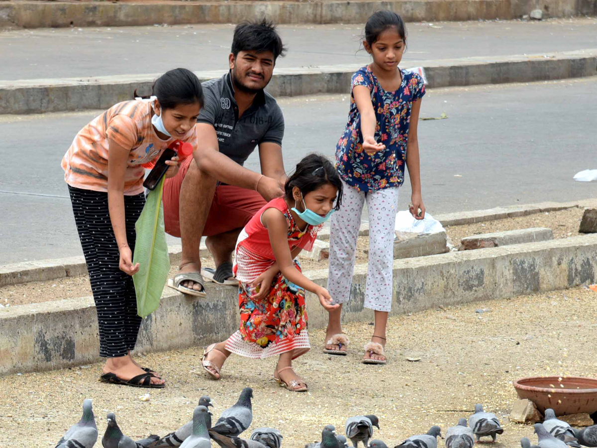 Lockdown in Hyderabad City Photo Gallery - Sakshi5