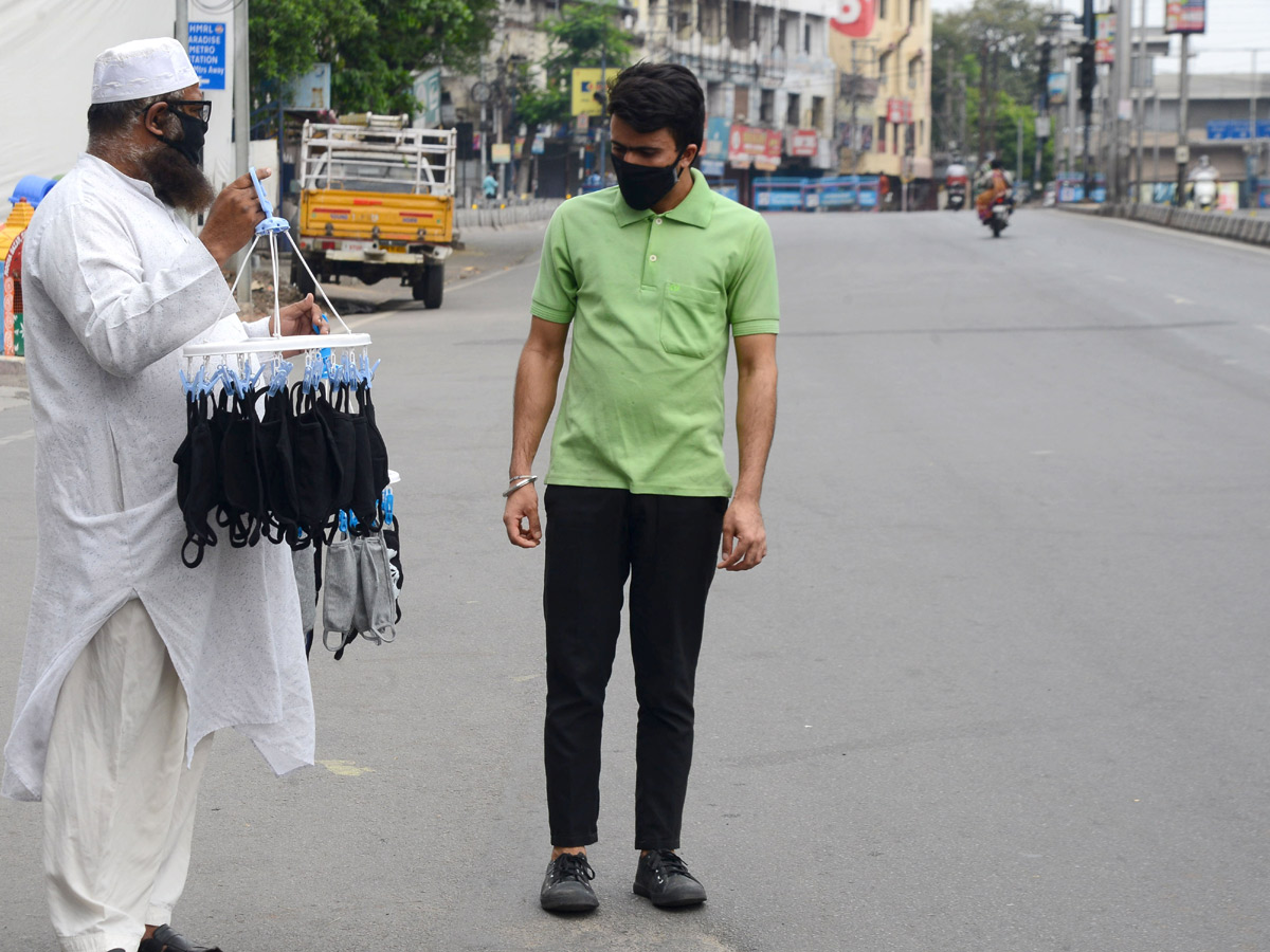 Lockdown in Hyderabad City Photo Gallery - Sakshi38