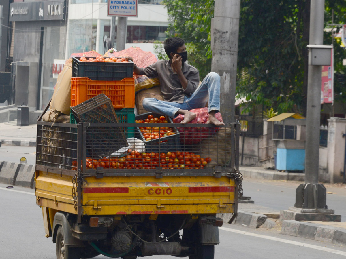 Lockdown in Hyderabad City Photo Gallery - Sakshi39