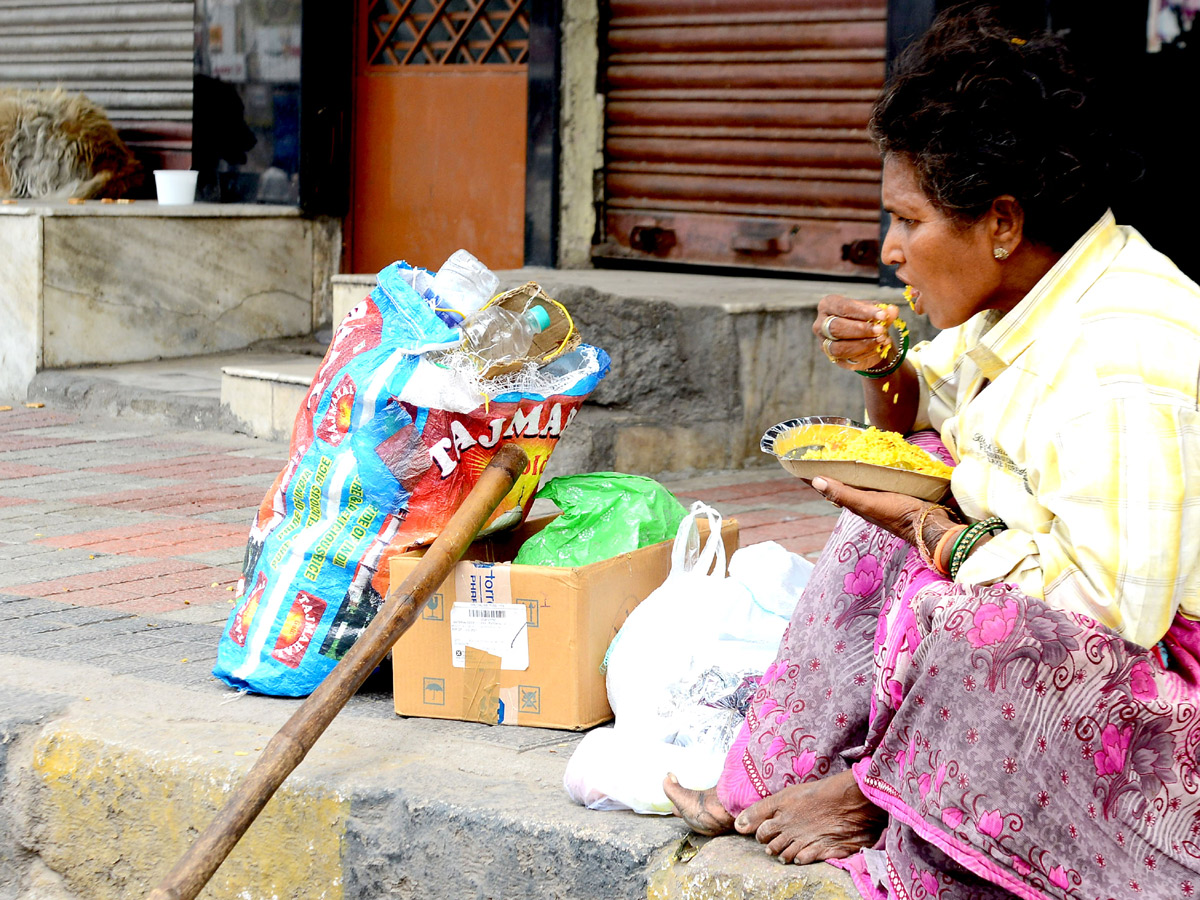 Lockdown in Hyderabad City Photo Gallery - Sakshi40