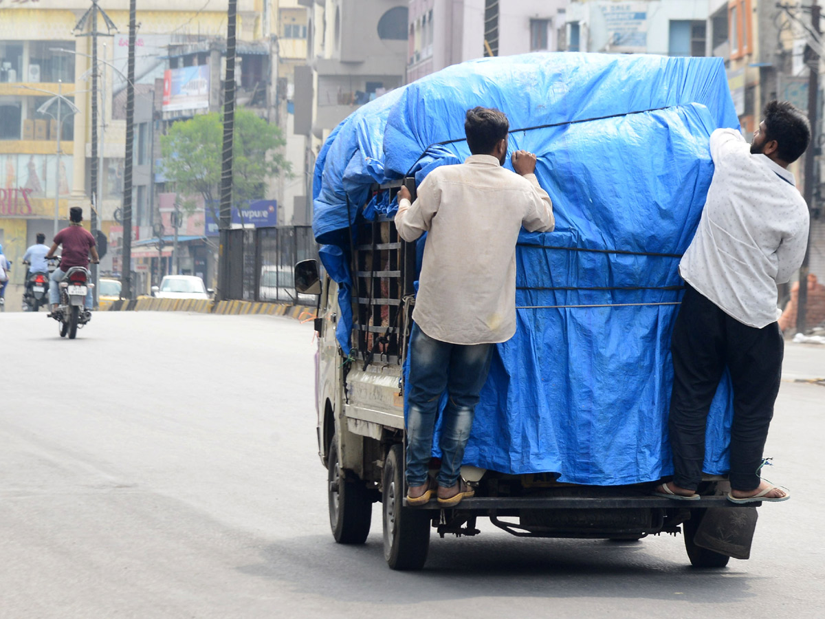 Lockdown in Hyderabad City Photo Gallery - Sakshi41