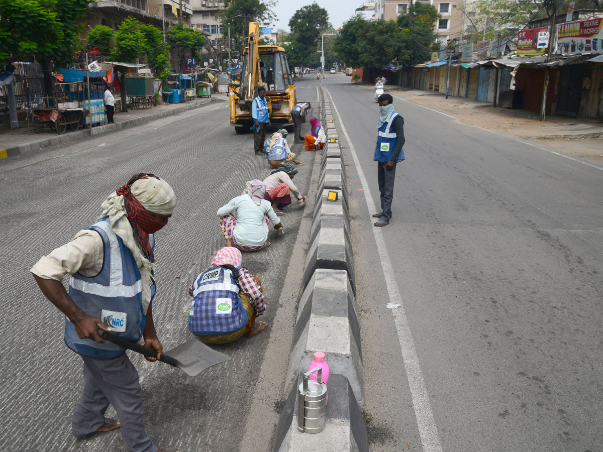 Lockdown in Hyderabad City Photo Gallery - Sakshi47