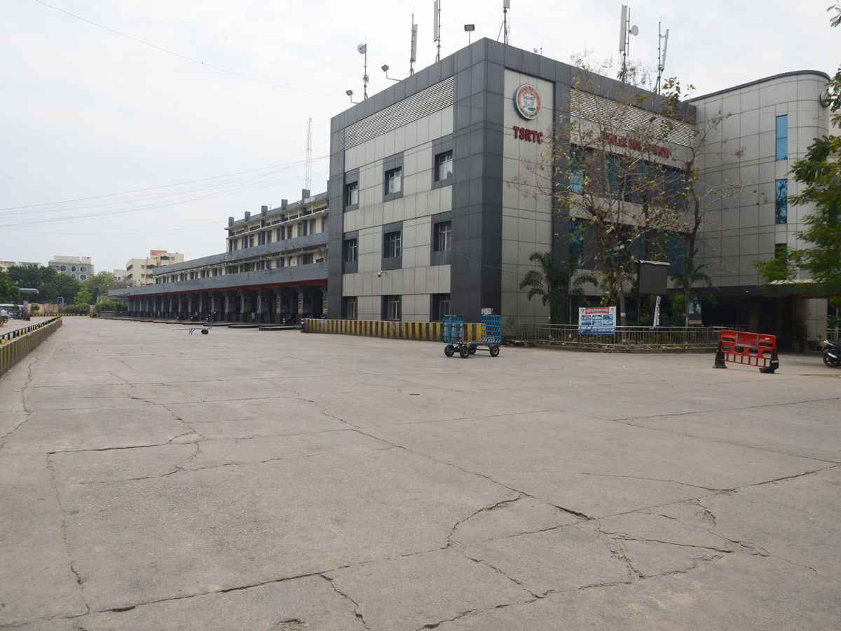 Lockdown in Hyderabad City Photo Gallery - Sakshi48