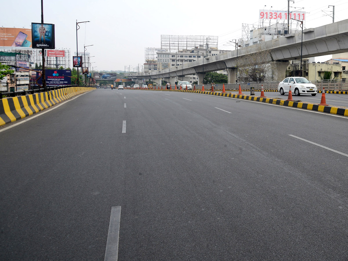 Lockdown in Hyderabad City Photo Gallery - Sakshi50
