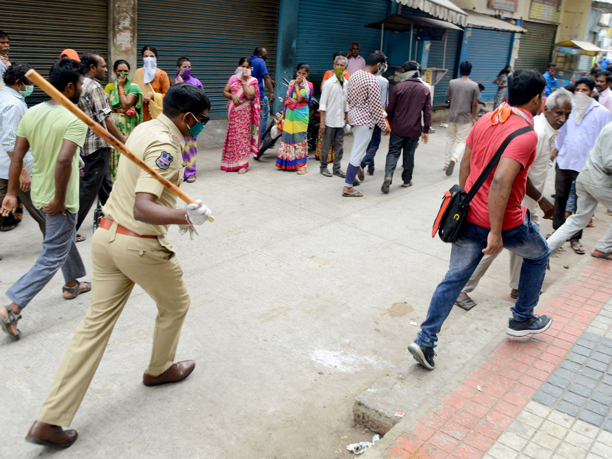 Lockdown in Hyderabad City Photo Gallery - Sakshi60