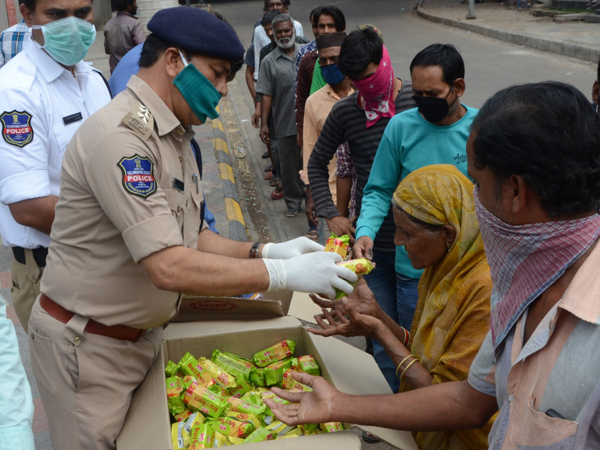 Lockdown in Hyderabad City Photo Gallery - Sakshi10