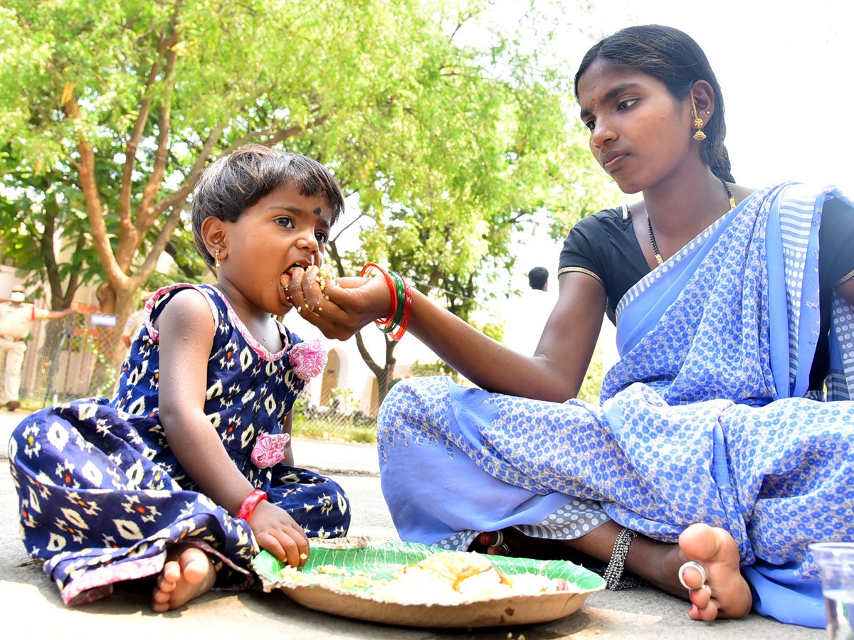 Best photos of the week April 05 to 12,2020 - Sakshi43