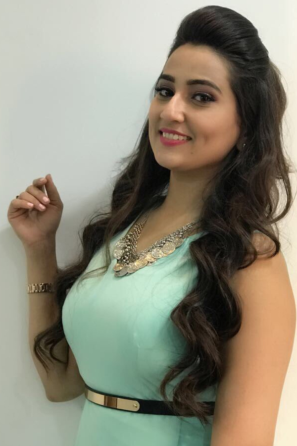 Anchor Manjusha Exclusive Photo Gallery - Sakshi11