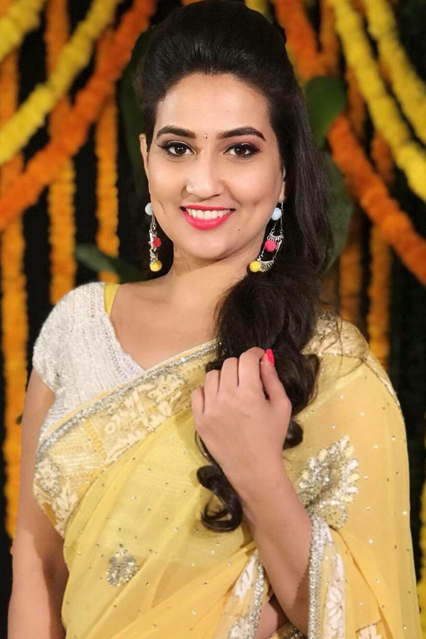 Anchor Manjusha Exclusive Photo Gallery - Sakshi22