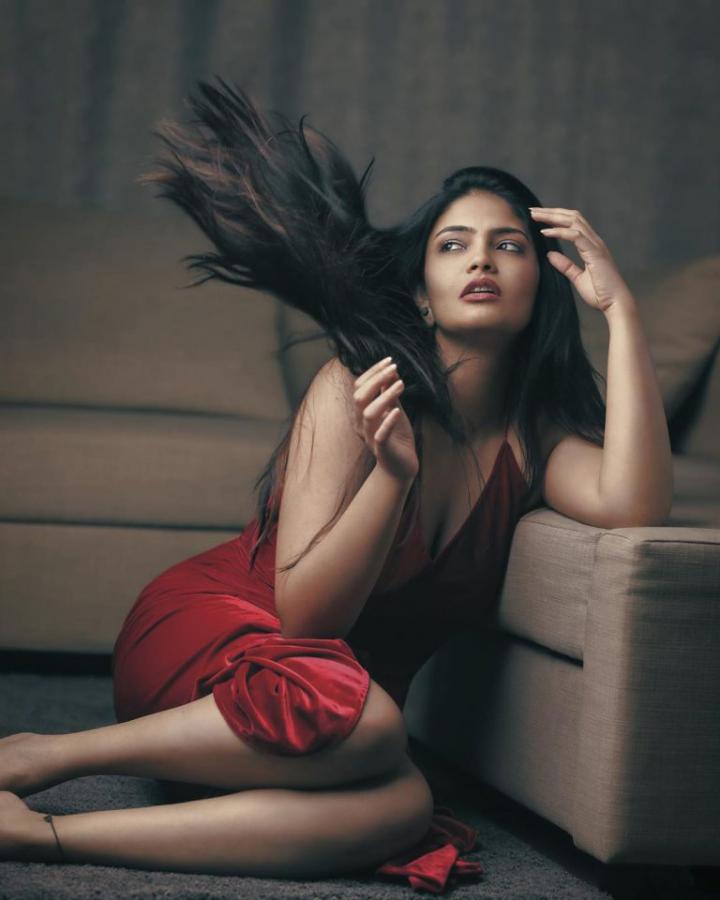 Actress Kalpika Ganesh Photo Gallery - Sakshi24