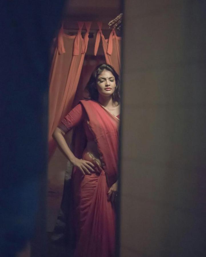 Actress Kalpika Ganesh Photo Gallery - Sakshi7