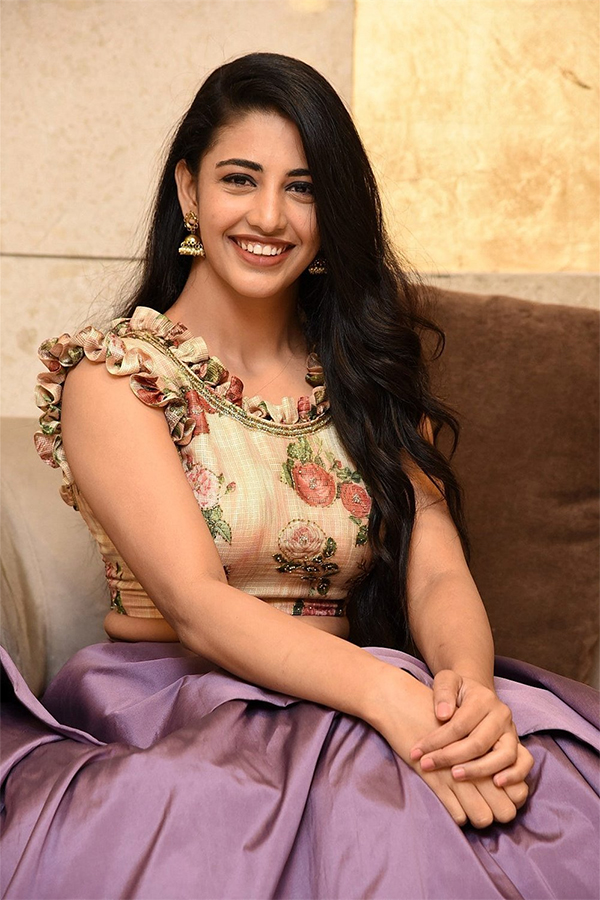 actress daksha nagarkar exclusive photo Gallery - Sakshi21
