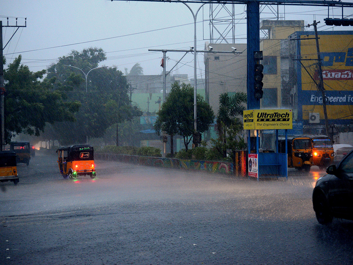 heavy rain in andhra pradesh photo gallery - Sakshi26
