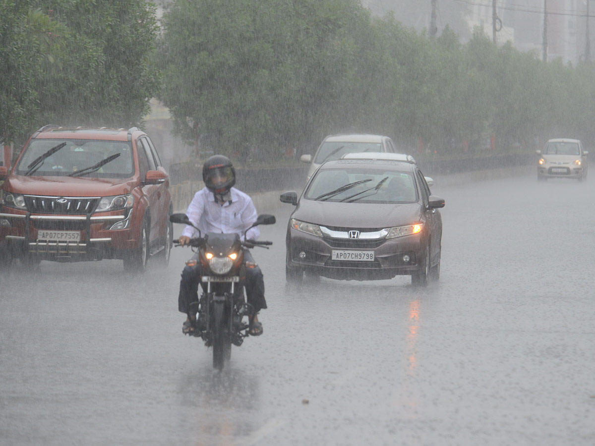 heavy rain in andhra pradesh photo gallery - Sakshi4