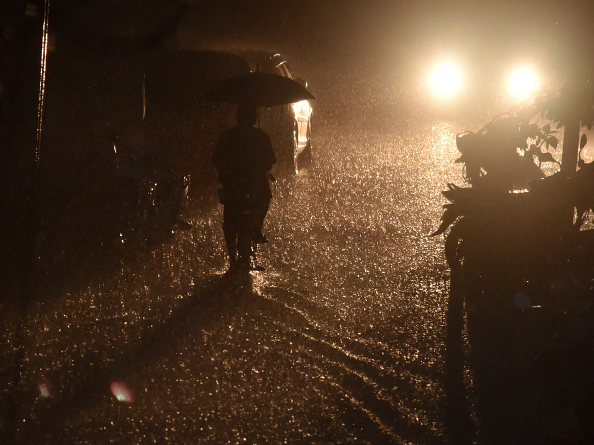 heavy rain in andhra pradesh photo gallery - Sakshi31