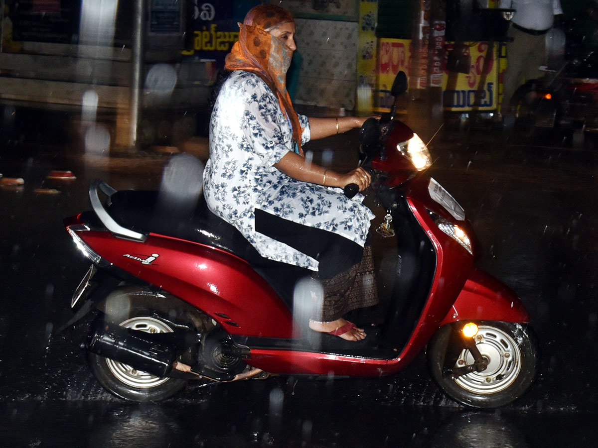 heavy rain in andhra pradesh photo gallery - Sakshi33