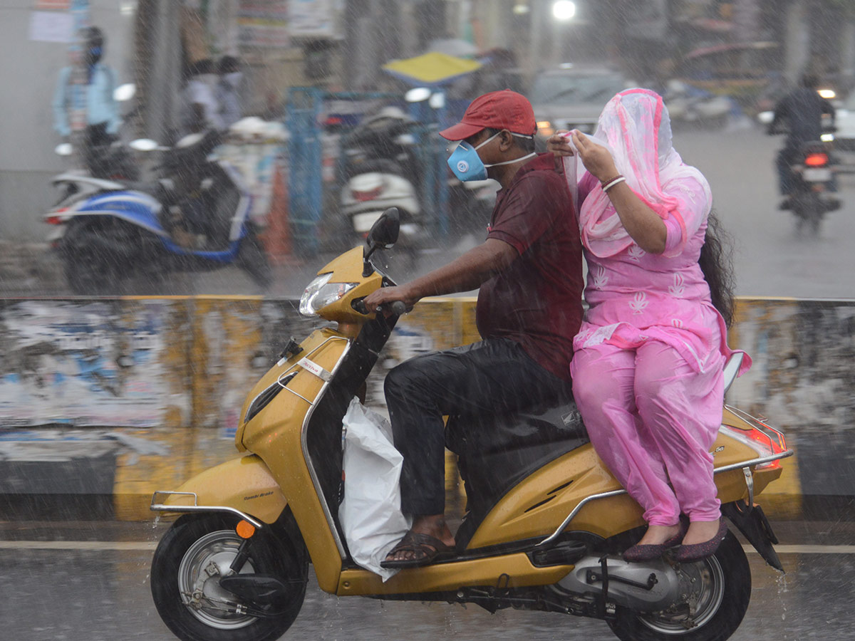 heavy rain in andhra pradesh photo gallery - Sakshi42
