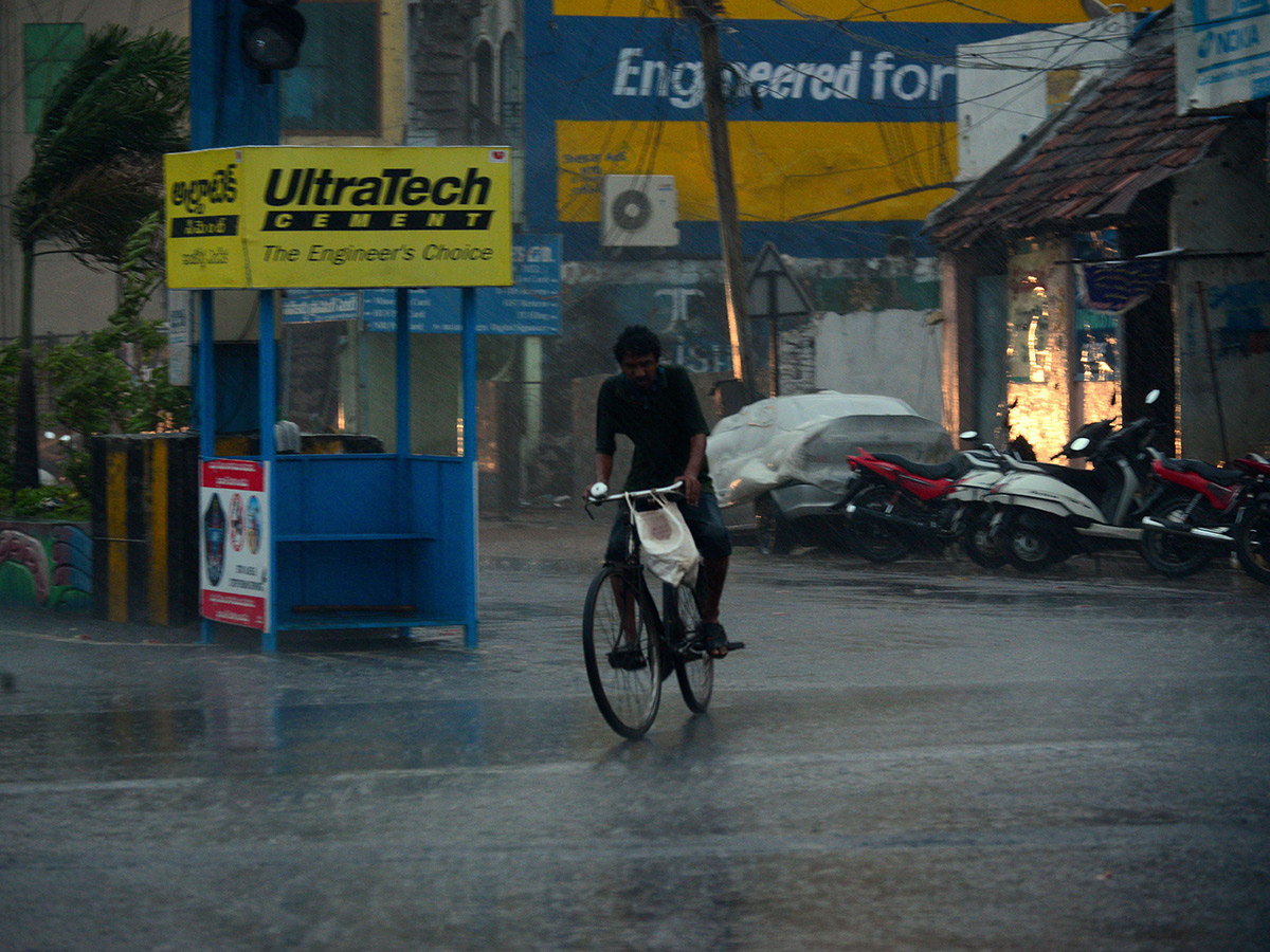heavy rain in andhra pradesh photo gallery - Sakshi7