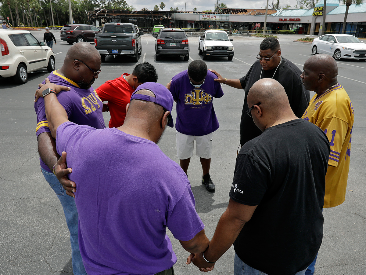 violent usa against death george floyd photo gallery - Sakshi11
